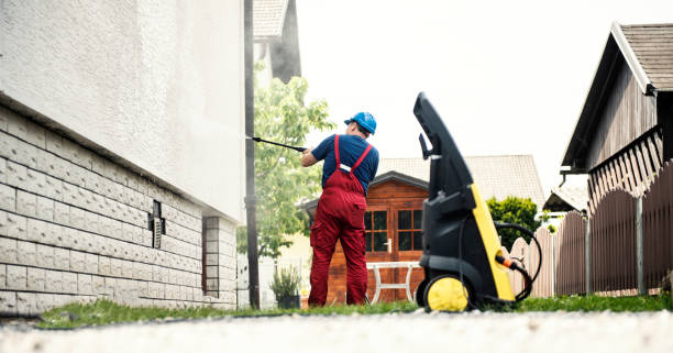 Best Pool Deck Cleaning  in Mission Bend, TX